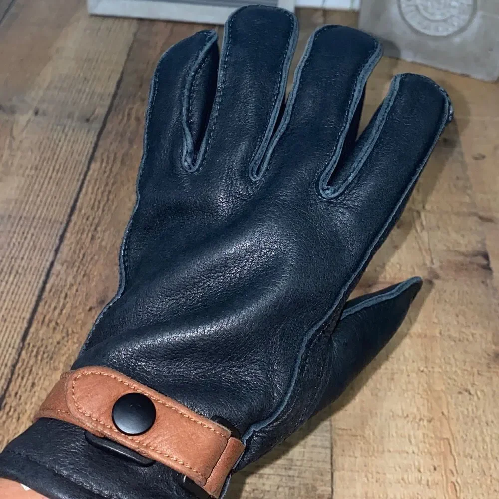 Black leather gloves
